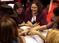 1488022 Hand aufs Herz