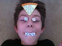 1900283 Pepperoni Party