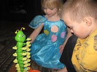 686886 Il Bruco Ballerino 