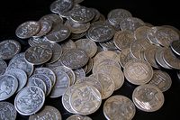 311548 Pieces of Eight: The Cursed Blade