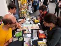 4077384 King of Con