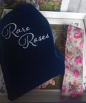 6735869 Rare Roses