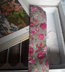 6735870 Rare Roses