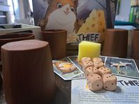 7307639 Cheese Thief