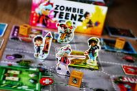 6370026 Zombie Teenz Evolution