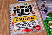 6370037 Zombie Teenz Evolution