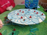 6116542 Ice Floes &amp; Foes