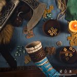 6863233 Assassin's Creed: Valhalla Orlog Dice Game