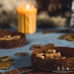 6863238 Assassin's Creed: Valhalla Orlog Dice Game