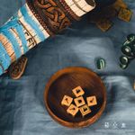 6863240 Assassin's Creed: Valhalla Orlog Dice Game