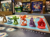 6437059 Horrified: American Monsters