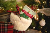 7066865 Holly Jolly